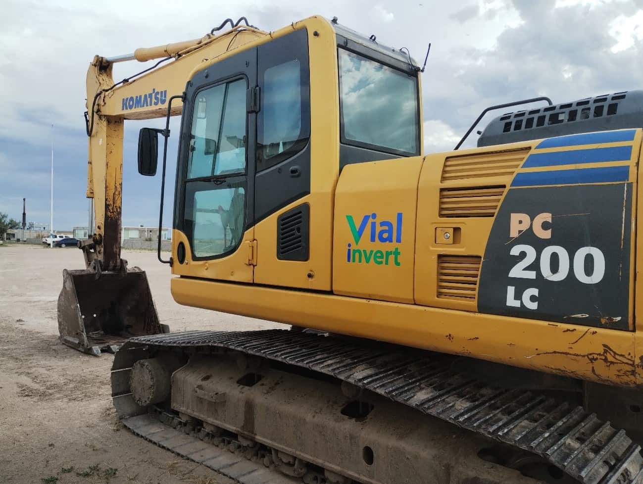 Excavadora Komatsu PC200 Vialinvert